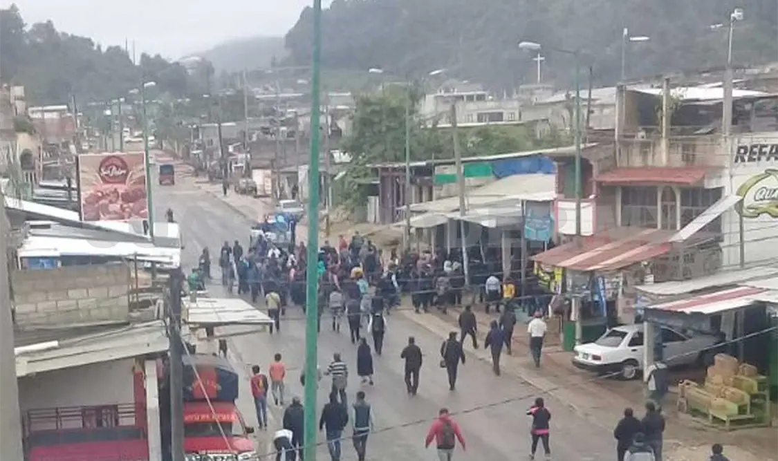 Grupos violentos atacan a habitantes de Oxchuc