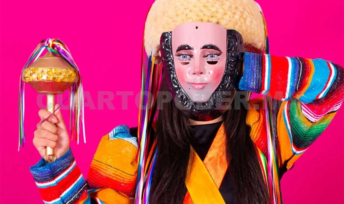 María Misue Ángel López es licenciada en Moda. Su primer diseño de “alta moda étnica” fue un vestido inspirado en el parachico. Guillermo Ramos/CP