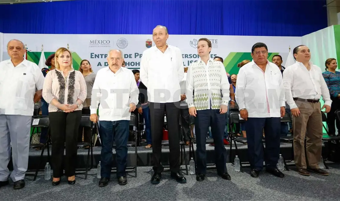 Respalda MVC entrega de créditos en Chiapas