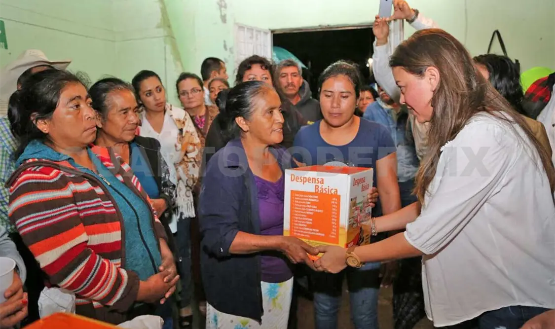 Entrega Sasíl de León ayuda emergente y plan de desarrollo