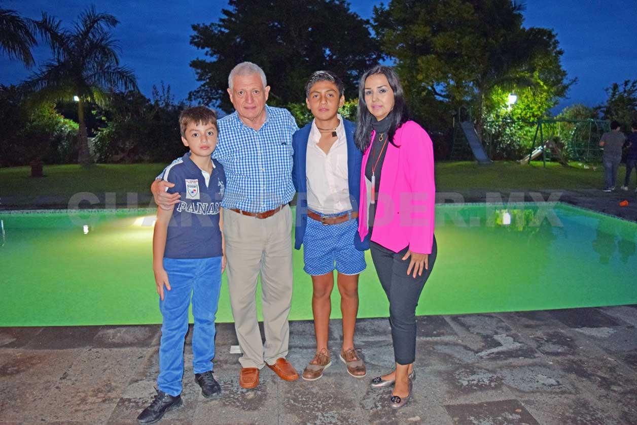 Celebran con Alfredo
