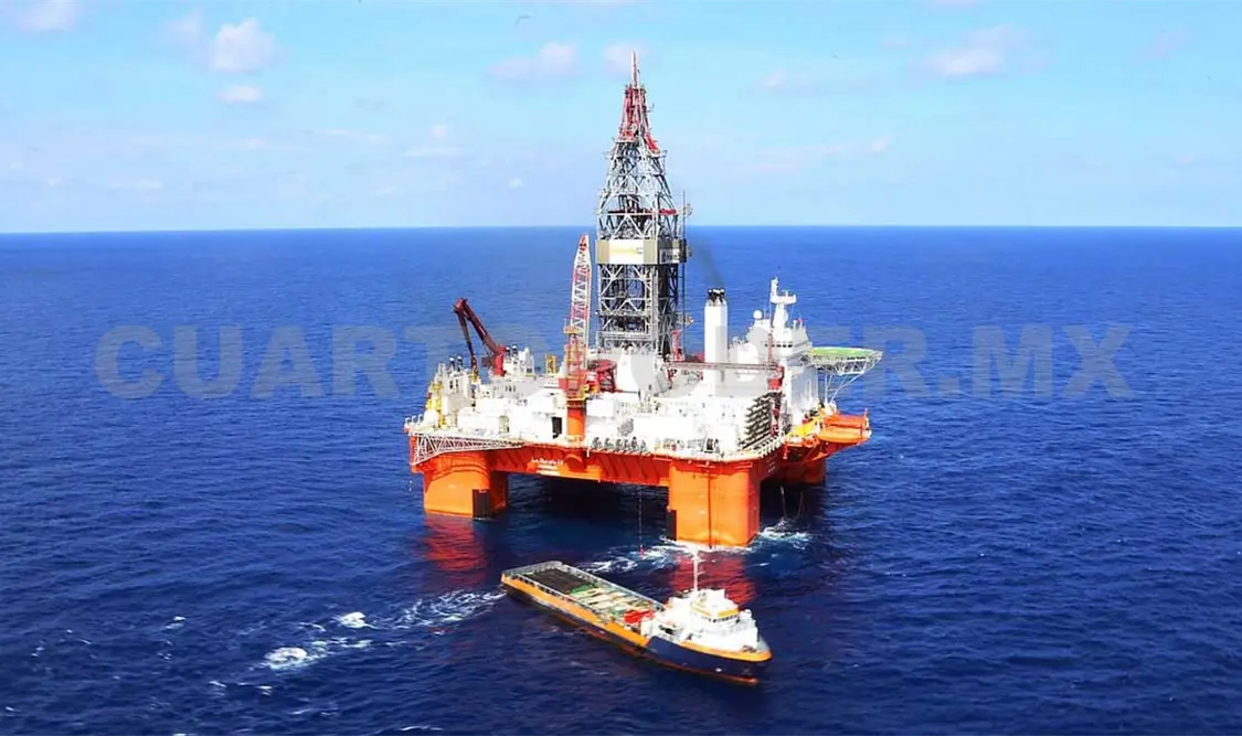 Pemex busca ir en consorcio