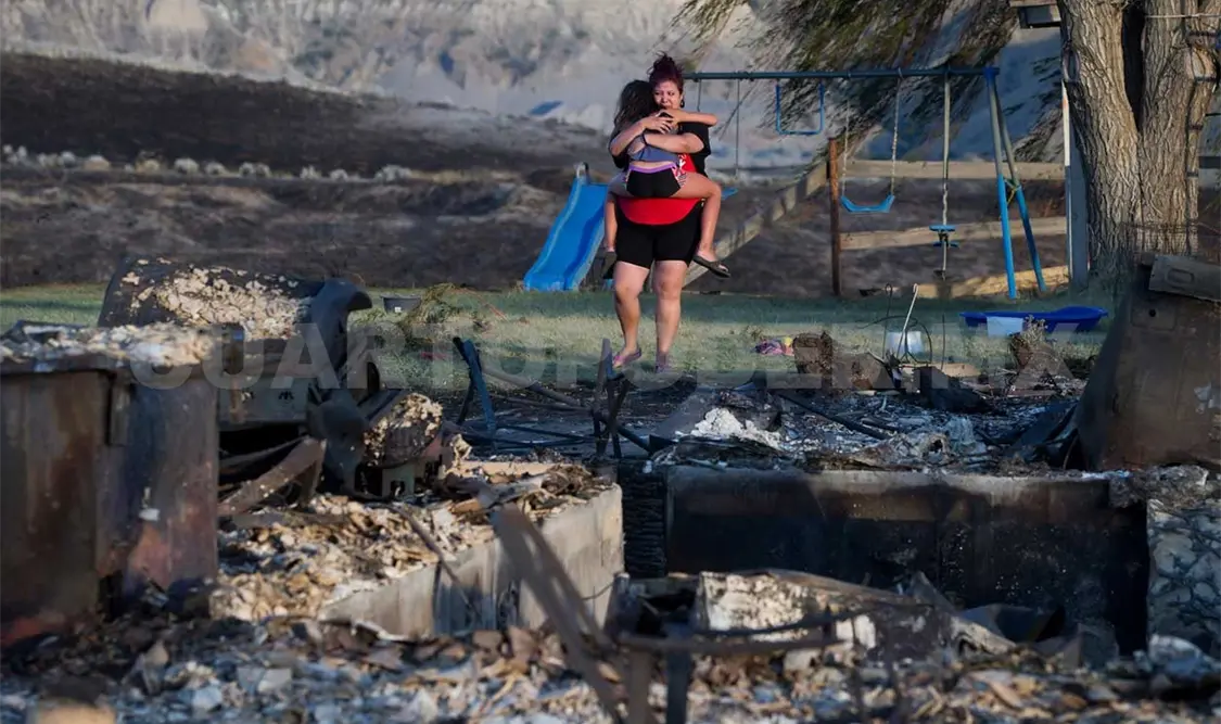 Más de 10 mil desplazados por incendios forestales