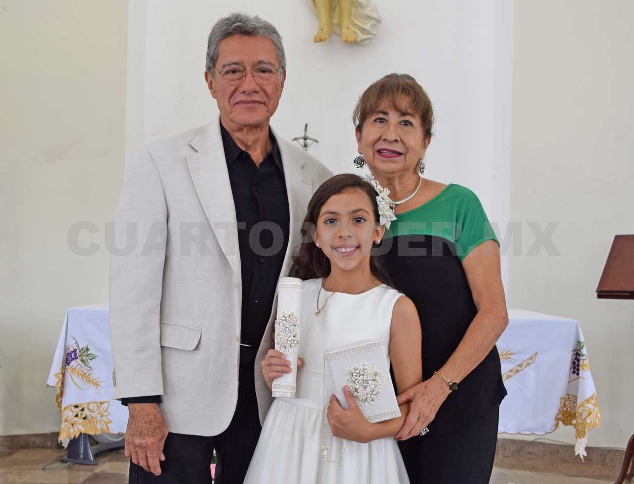 Celebran sacramento de Shalia