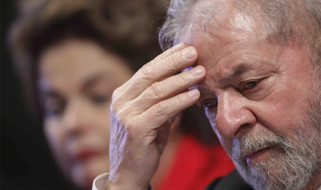 Lula da Silva condenado a más de nueve años de cárcel por corrupción