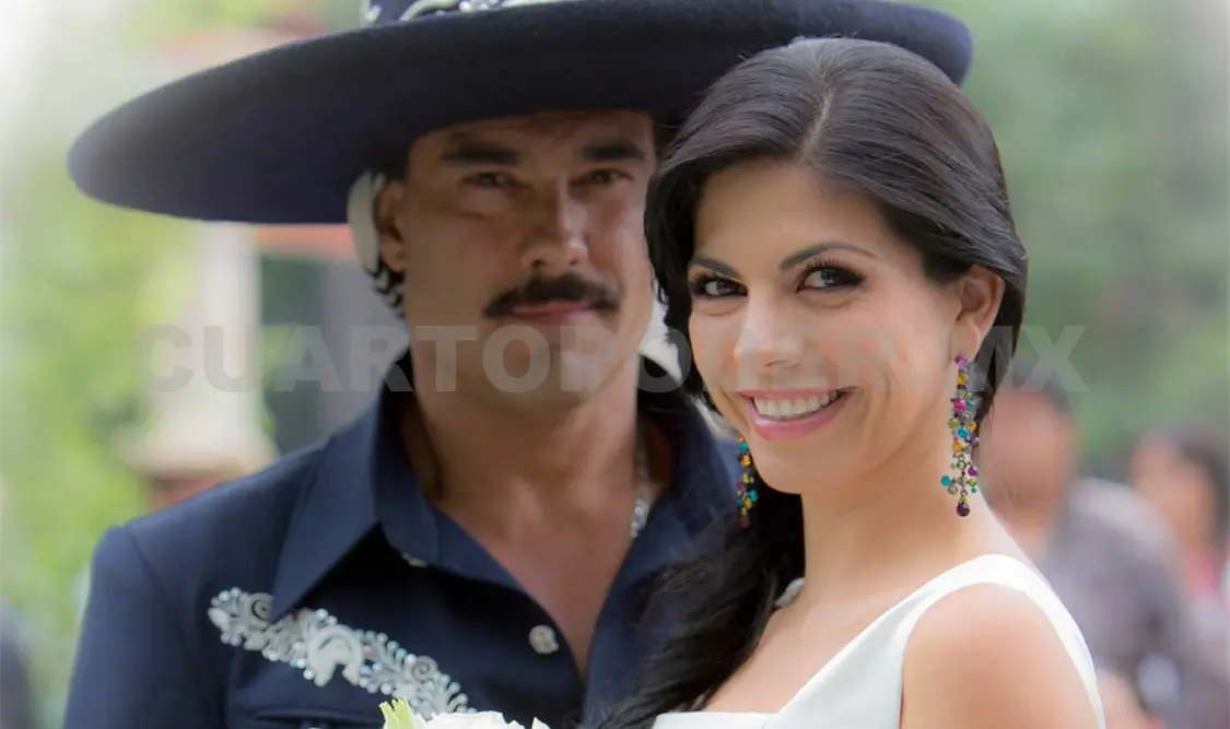 África Zavala defiende a Eduardo Yáñez