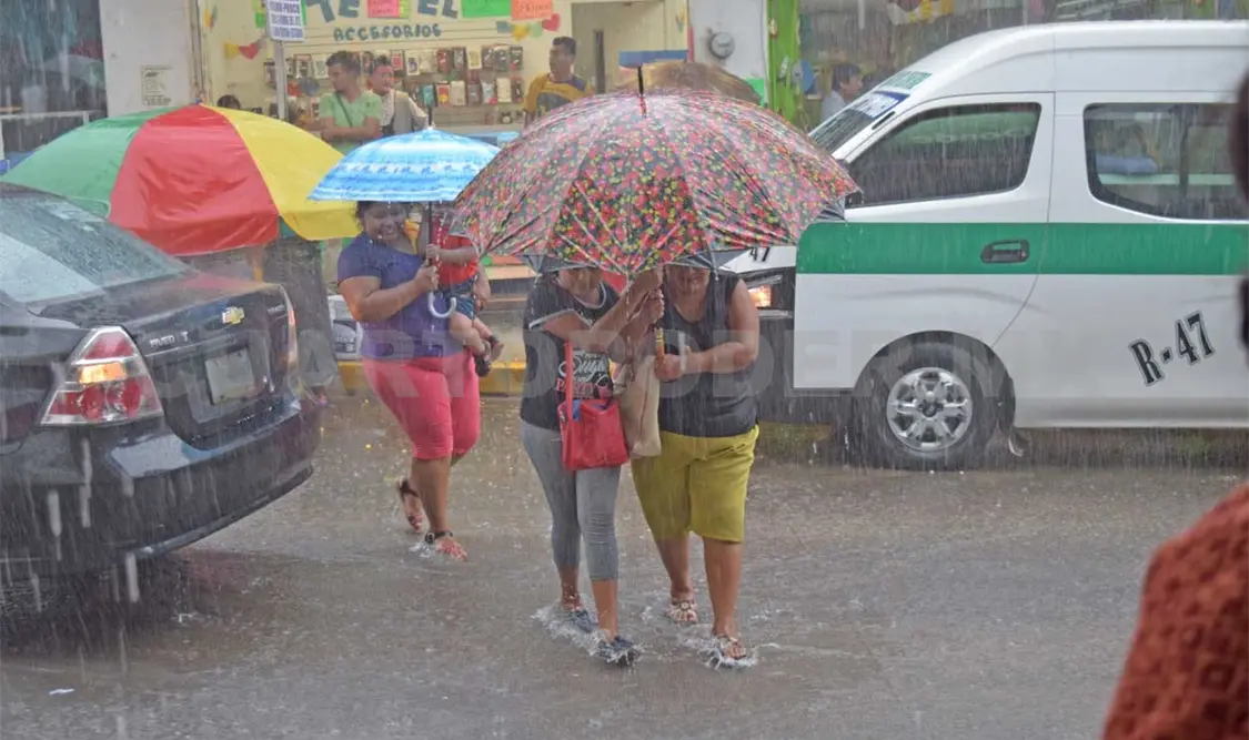 Lluvia deja encharcamientos