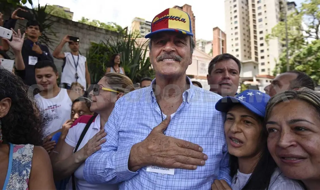 Declaran a Vicente Fox persona no grata