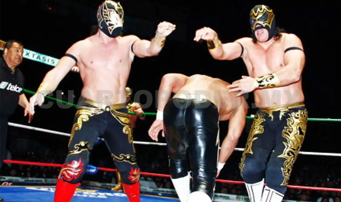 Último Guerrero vence a Niebla Roja en la NWA