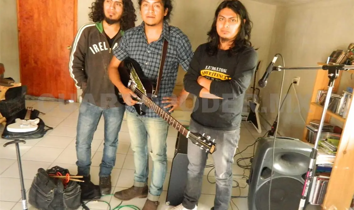 Lumaltok, música y ritmo de rock en tsotsil