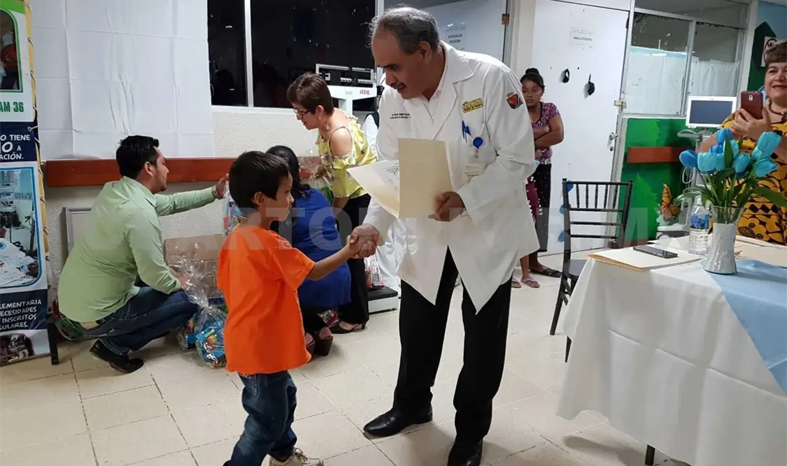 Concluyen nivel educativo menores con cáncer