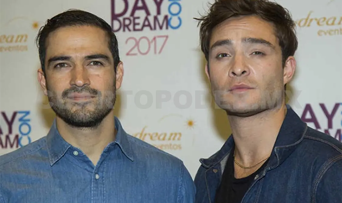 Alfonso Herrera y Ed Westwick asisten a convención