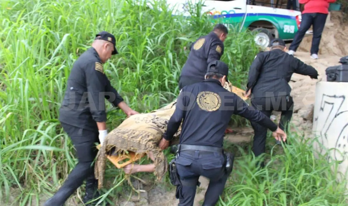 El cuerpo fue trasladado a las instalaciones del Semefo en la colonia La Gloria, en la ciudad de Tuxtla Gutiérrez. Flor Cordero / CP