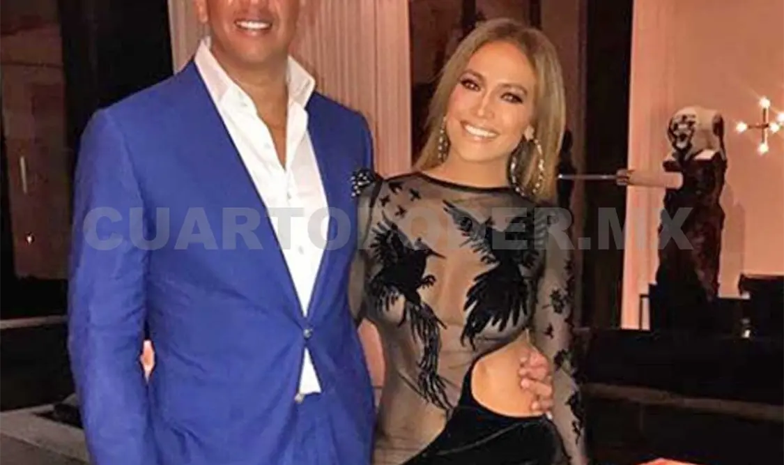 JLo arrasa con provocador atuendo