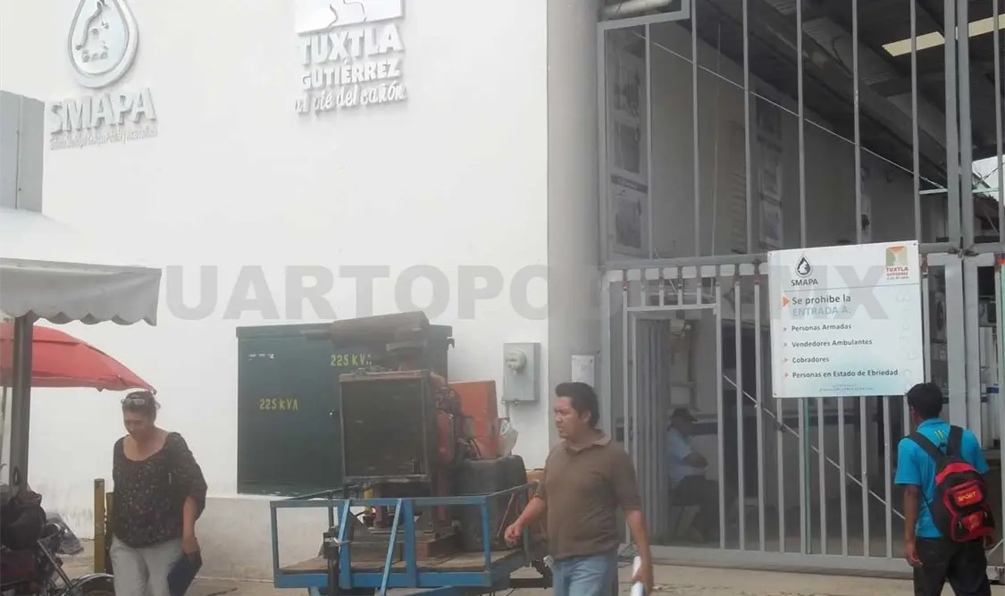 Trabajadores denuncian adeudos médicos