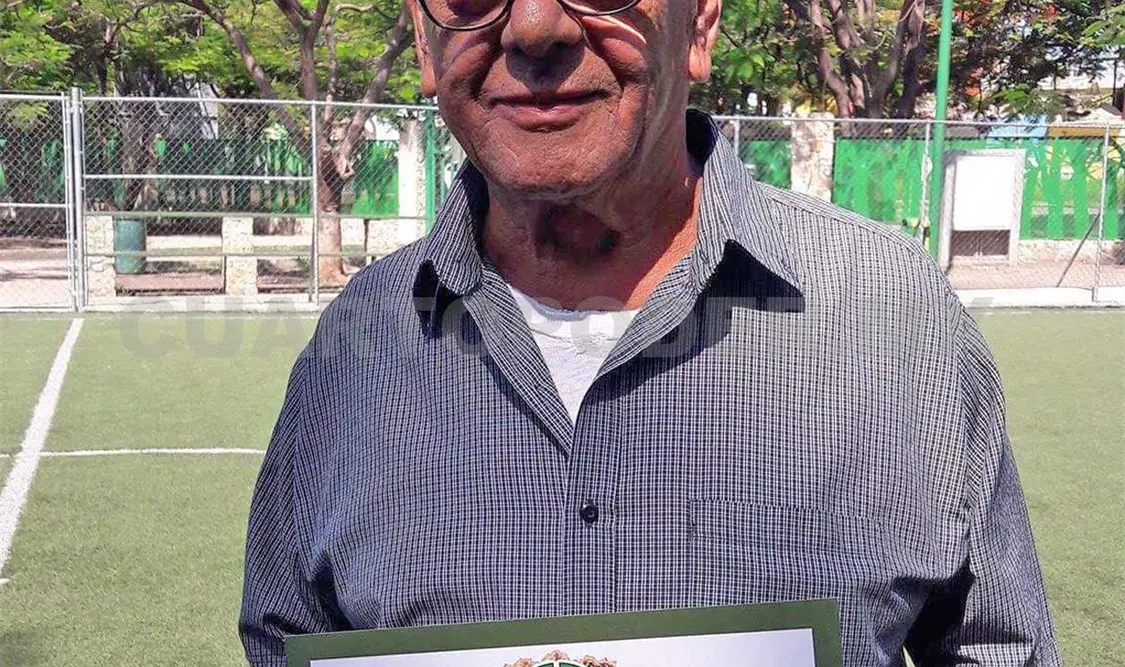 El Municipal homenajeó a “El Juchi” y “El Puma”