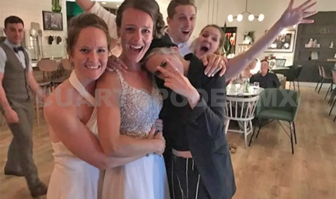 Kristen Stewart entra sin invitación a una boda