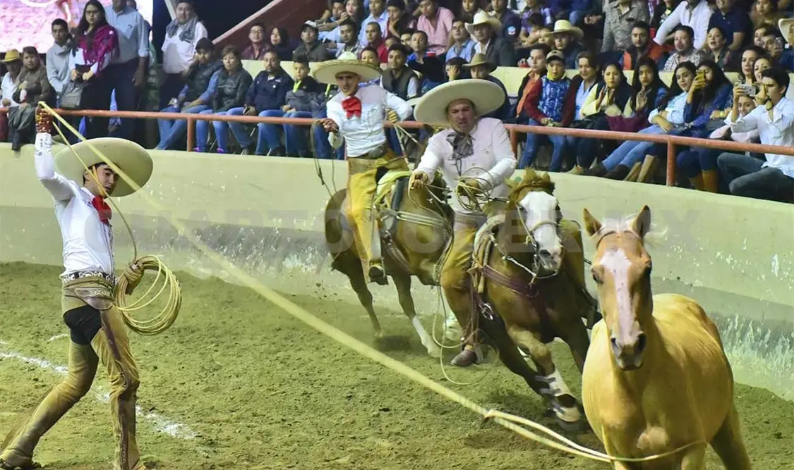 “Las Cuatas” se lleva la Charreada Nocturna