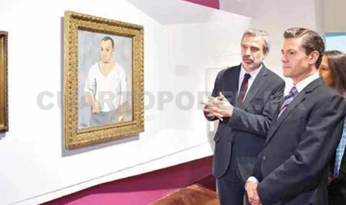 El mandatario durante su visita privada al museo. Cortesía