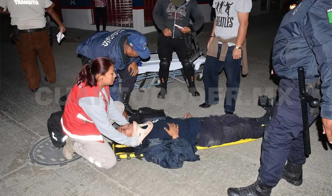Evitó accidente y terminó en el hospital