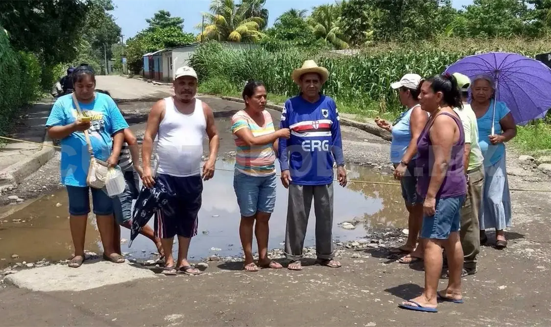 Protestan por mal estado de calles