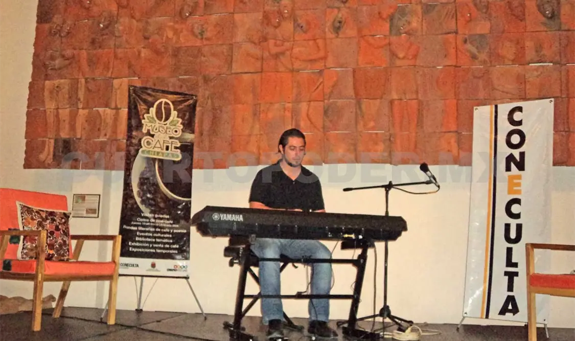Museo del Café vibró con solos de piano