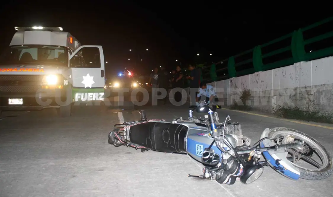 Motociclista muere al chocar contra muro