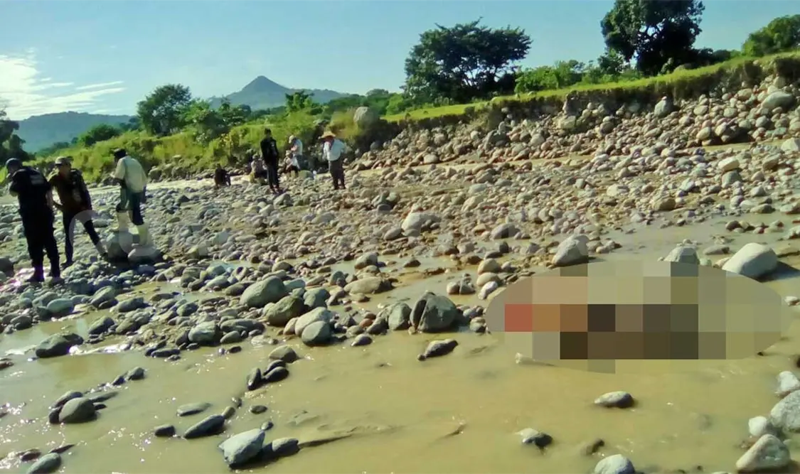 Muere arrastrado por el río