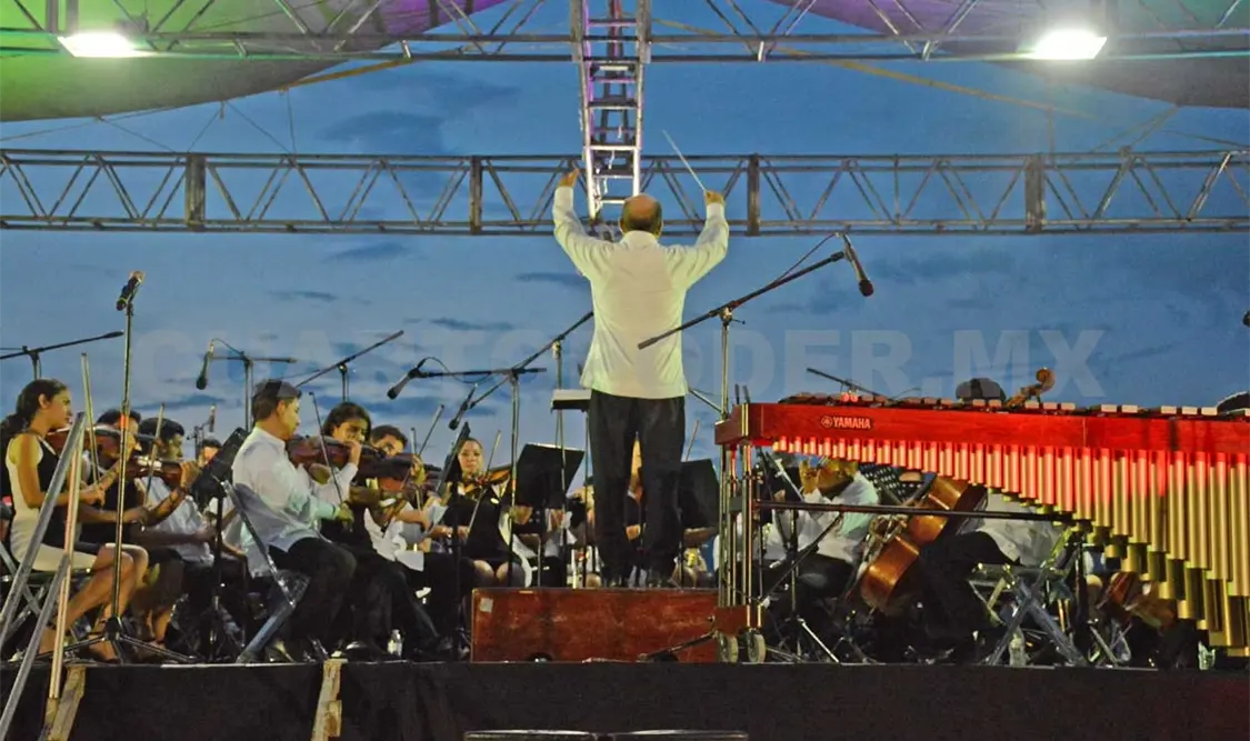 El concierto fue un homenaje al maestro Zeferino Nandayapa.