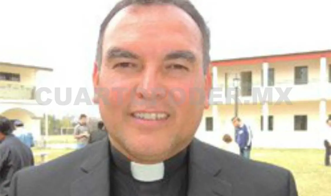 Cura acusado de violación se entrega a autoridades