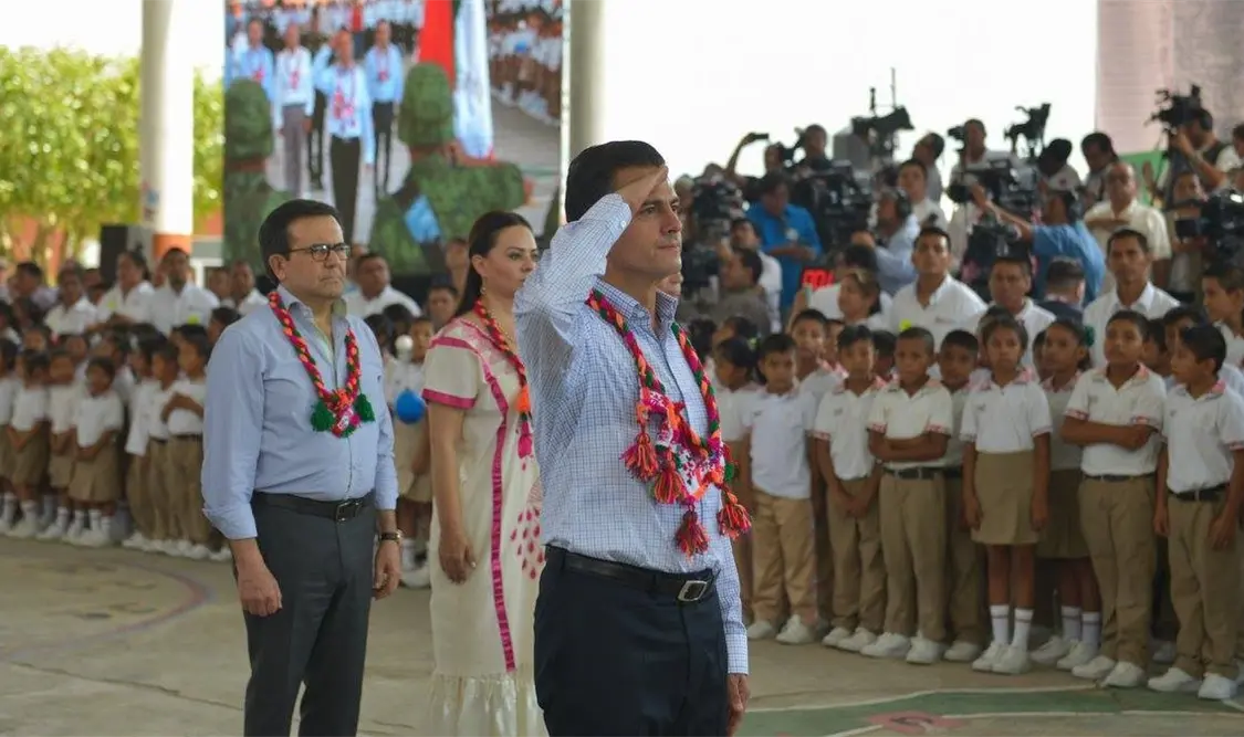Estar contra reforma educativa es estar contra México: Peña Nieto