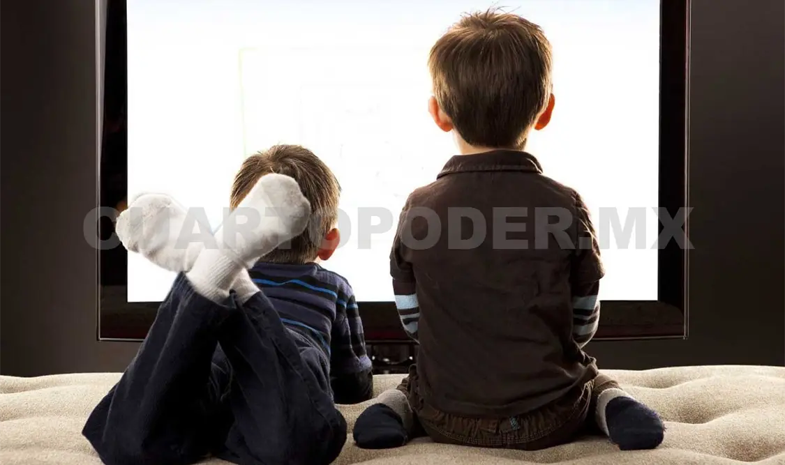 Niños destinan más tiempo a la TV que a la escuela