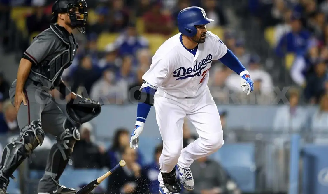 González alcanza dos mil hits en Grandes Ligas