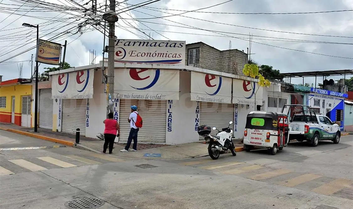 Roban farmacia, otra vez