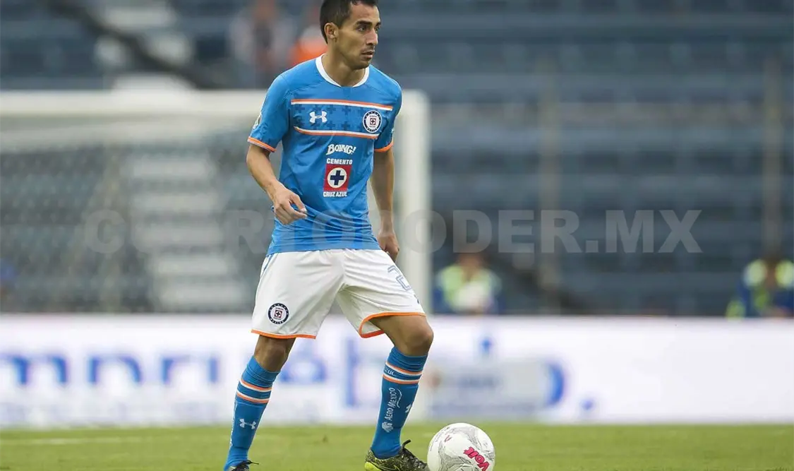 Cruz Azul recibe al líder Monterrey