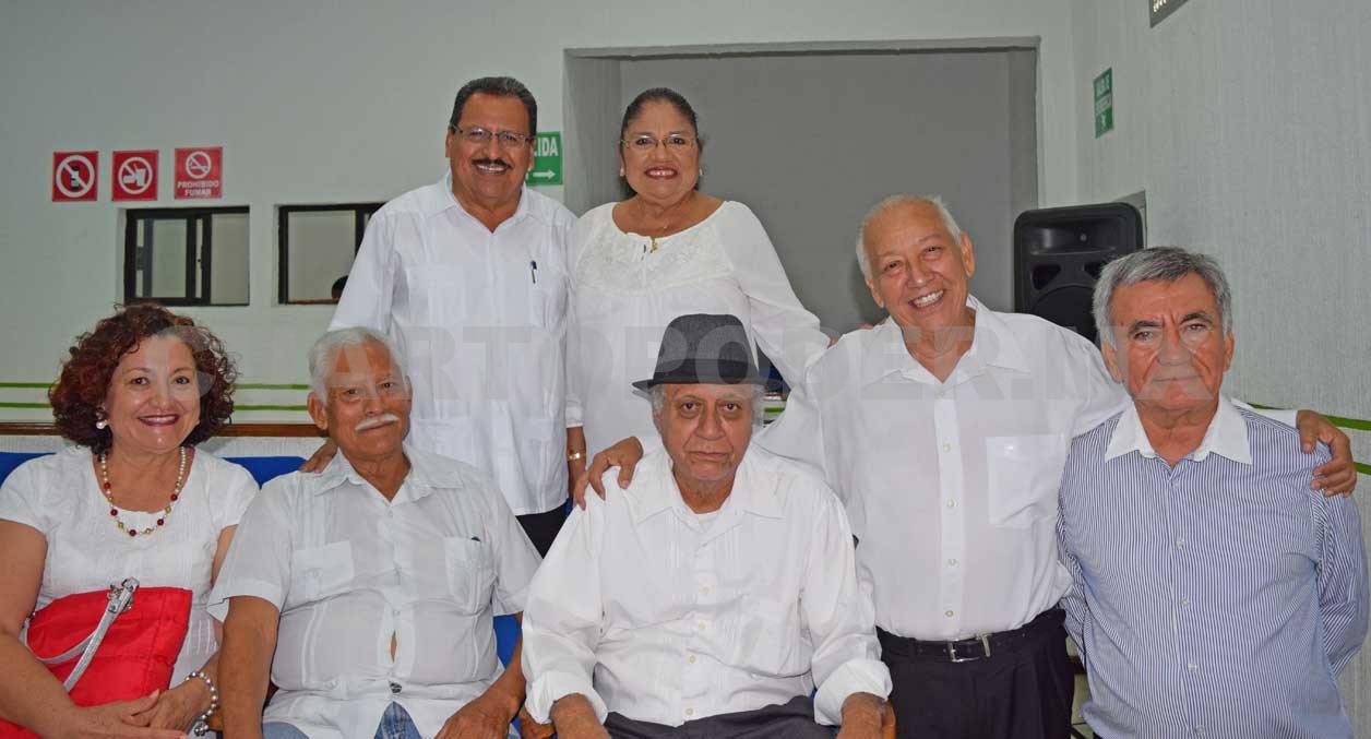 Salvador recibe gran reconocimiento