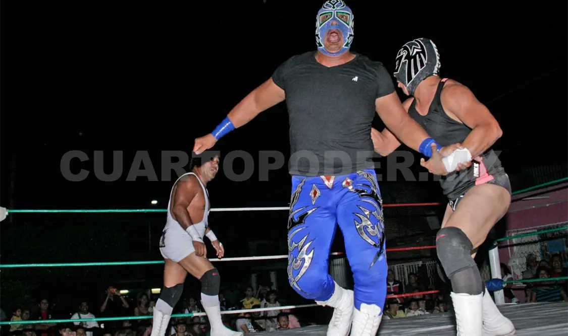 En la esquina de los chiapanecos se encuentran Capitán Furia, Destroyer Jr. y Grandaman. Cortesía