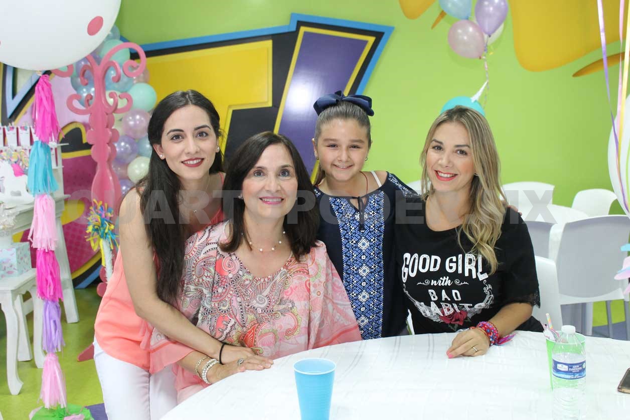 Primer cumpleaños de María