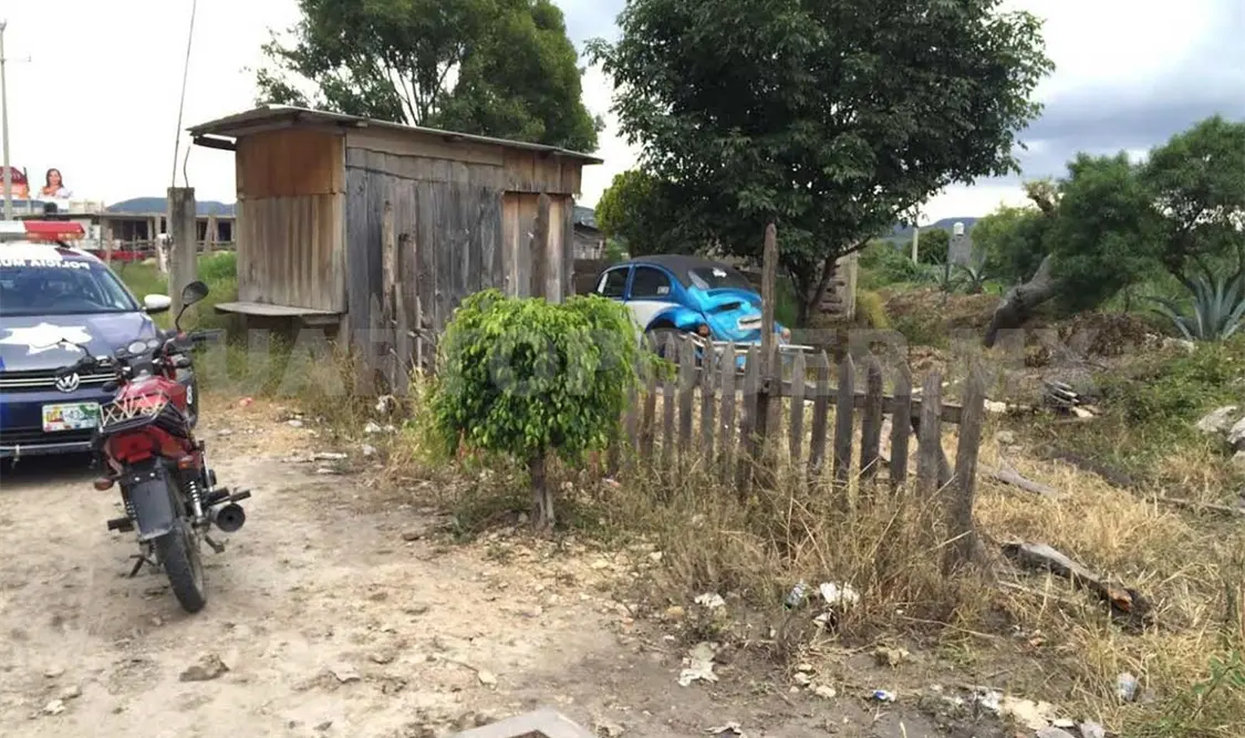 Intentan atropellar a dos