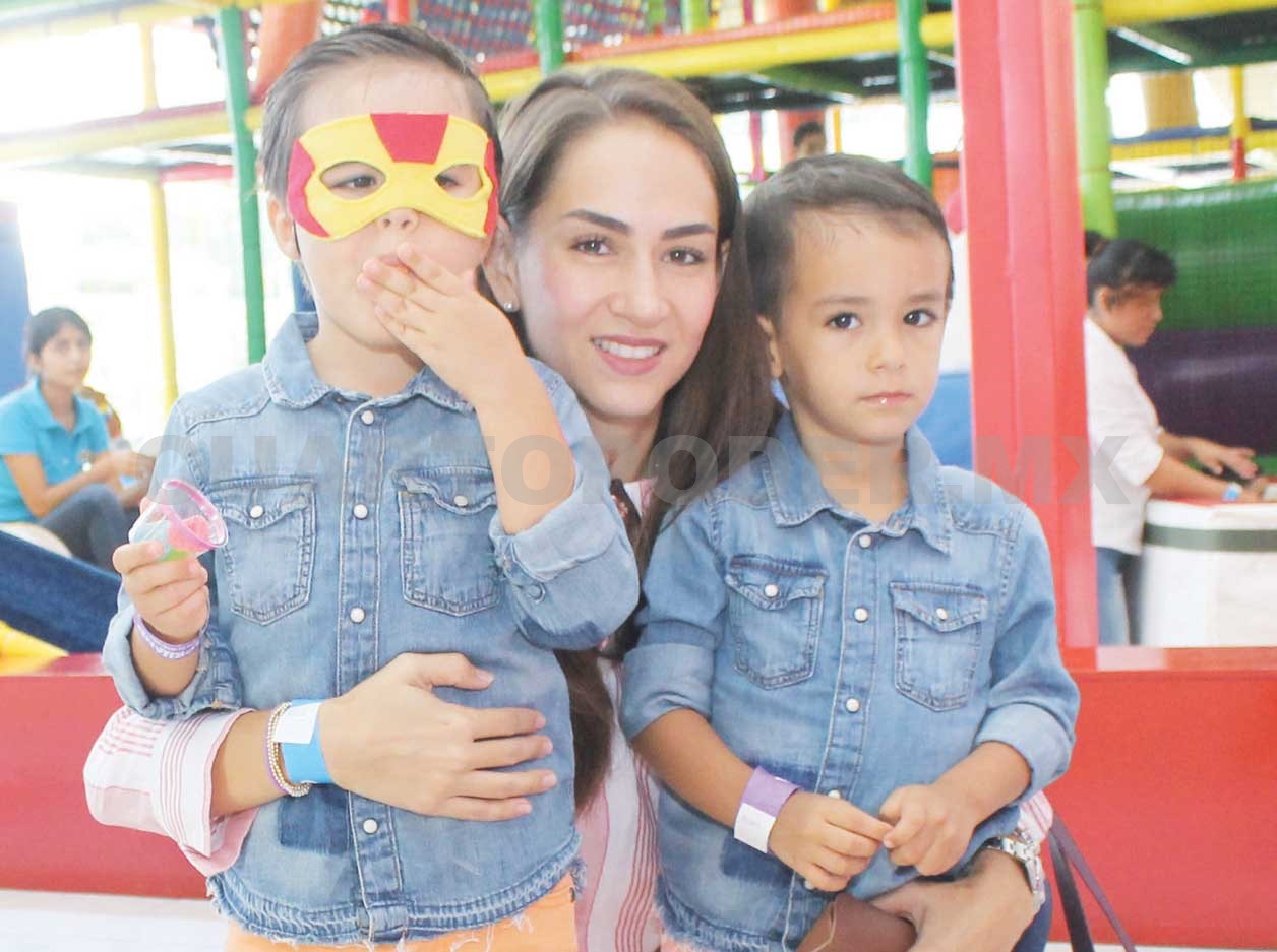 Fiesta de hermanitos