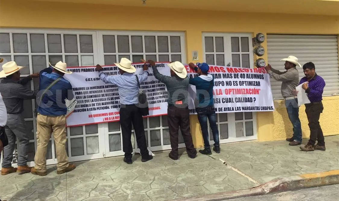 Piden maestros para escuela en ejido