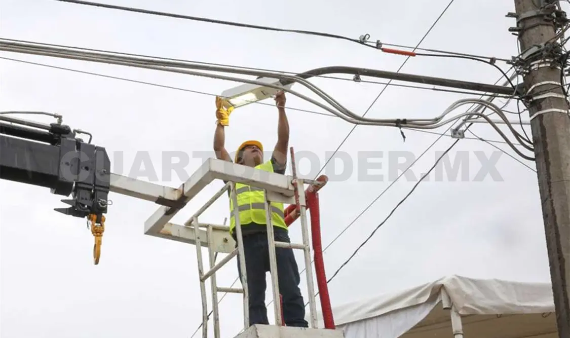 Destacan invertir en alumbrado público para reforzar la seguridad de capitalinos. CP