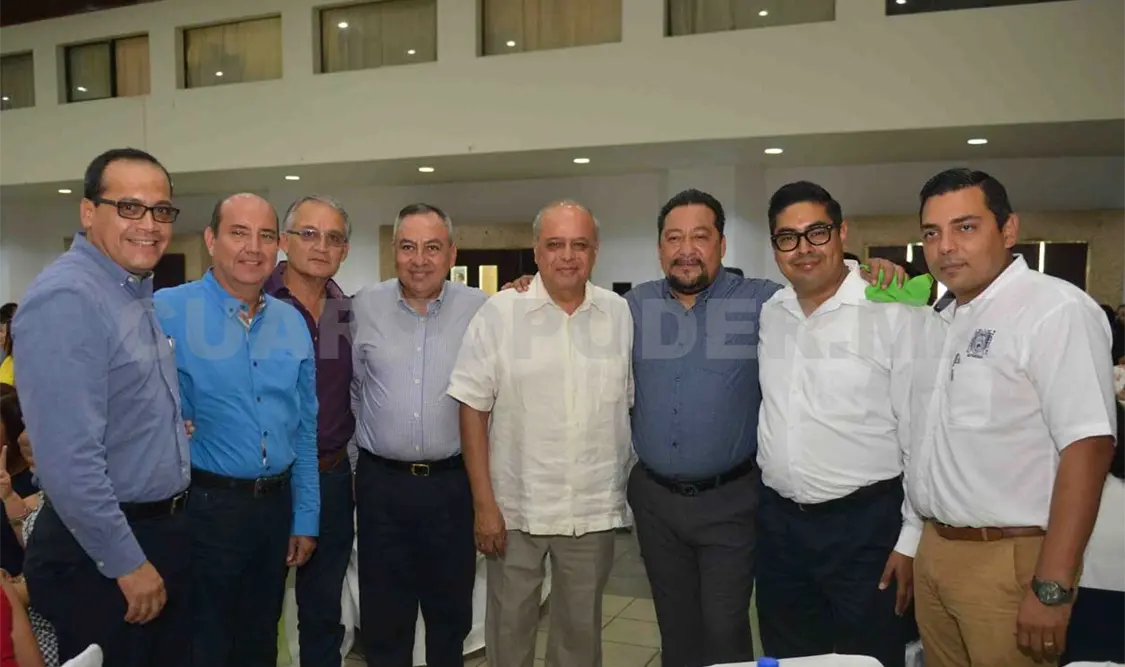 El rector, Carlos Eugenio Ruiz, sostuvo una reunión con los participantes de la Asamblea General del Staunach. CP