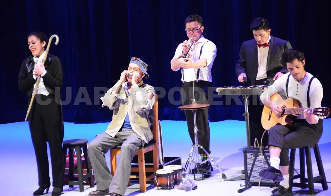Mauricio Zavala, Jatnaely Ruiz Hernández, Jesús Angulo, Raymundo González y Cristian Mejía, los actores. Darwin Mendoza