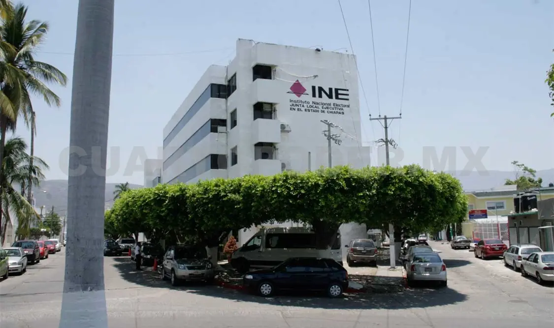 Chiapanecos en el extranjero solicitan credencial para votar