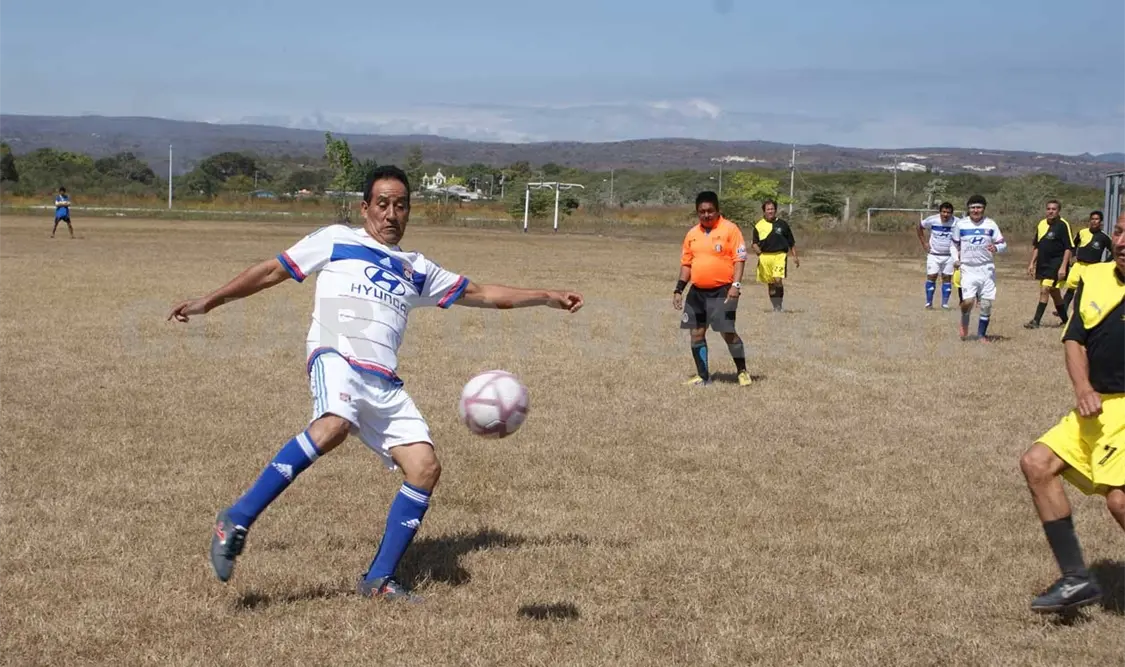 Deportivo Colón le quita el invicto a Anje Suterm