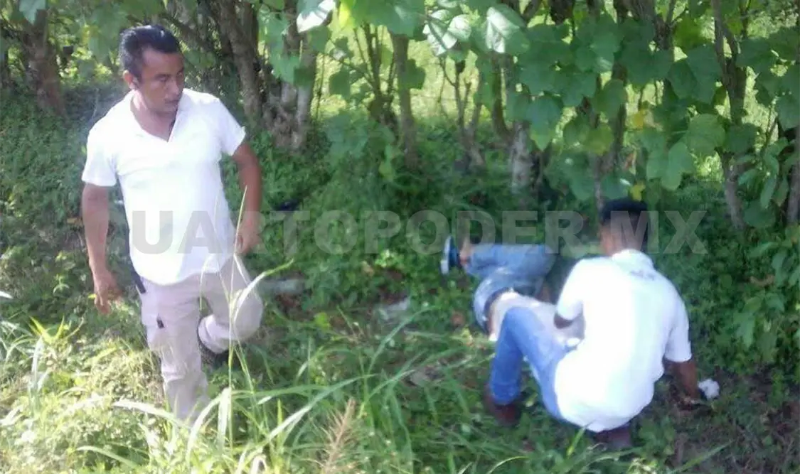 Al parecer fue el exceso de velocidad lo que provocó el accidente en Mazatán, donde un joven perdió la vida. Rafael Victorio / CP