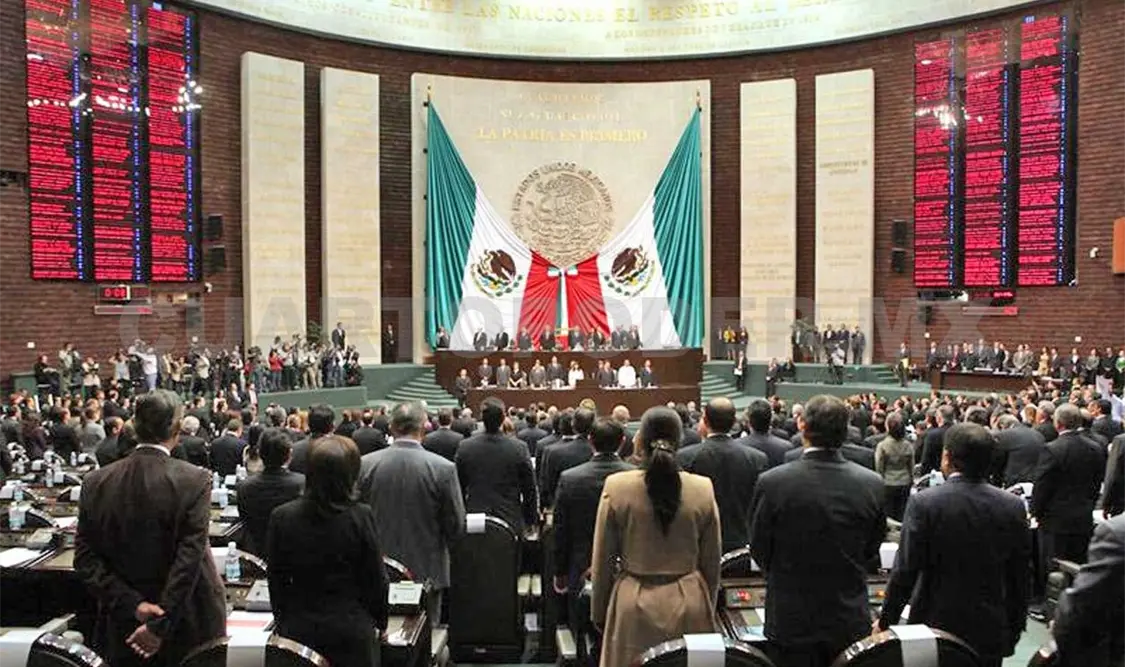 Con 257 votos a favor, dos abstenciones y 209 en contra, las bancadas del PRI, PVEM, Encuentro Social y Nueva Alianza no lograron la mayoría calificada para instalar la nueva Mesa Directiva. NTX