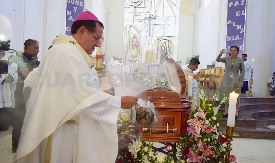 Sacerdotes y monjas de varias comunidades religiosas pidieron que su ejemplo siga siempre vivo. Guillermo Ramos / CP