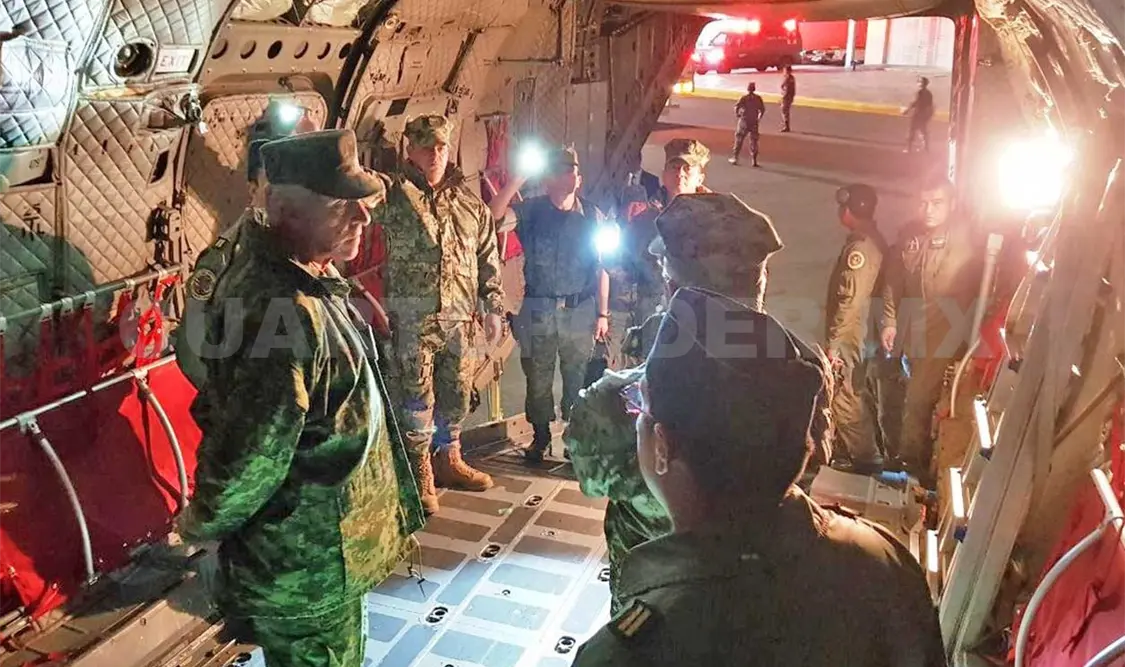 Este sábado aterrizó en la Base Aérea Militar 2 de Ixtepec, un avión “Hércules” C-130, con 6 mil 821 despensas y 5 mil 334 litros de agua. Agencias